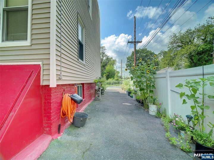 Property Photo: 22 Kensington Place NJ 07017
