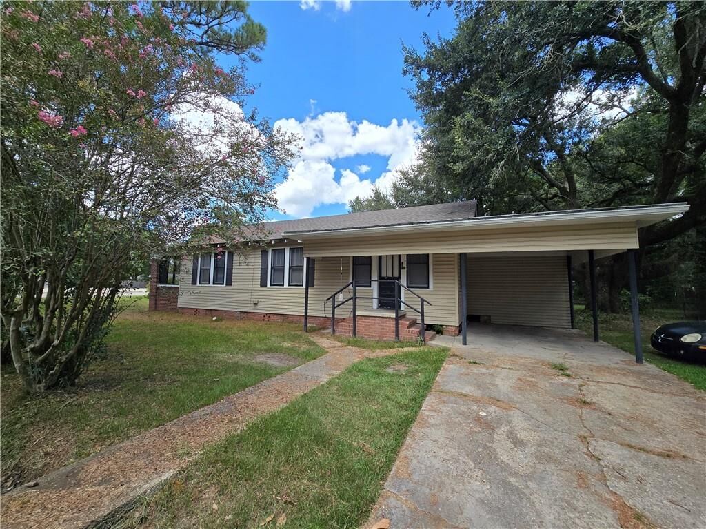 Property Photo:  200 N Carter Square  LA 70401 
