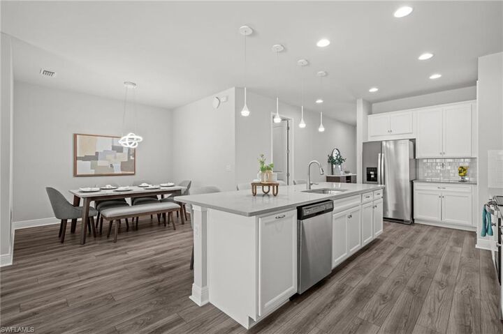 Property Photo: 3849 Helmsman Dr FL 34120