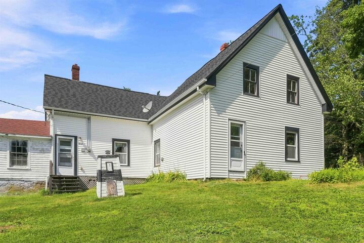Property Photo:  601 Seaman Street  NS B0S 1N0 