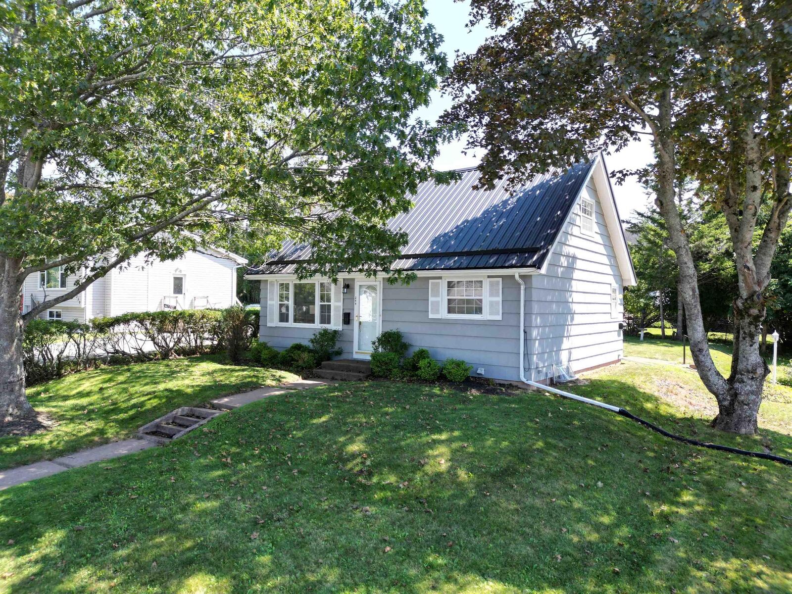 Property Photo:  244 Glenwood Drive  NS B2N 1P9 