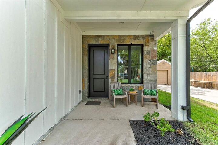 Property Photo:  2928 Livingston Avenue  TX 76110 