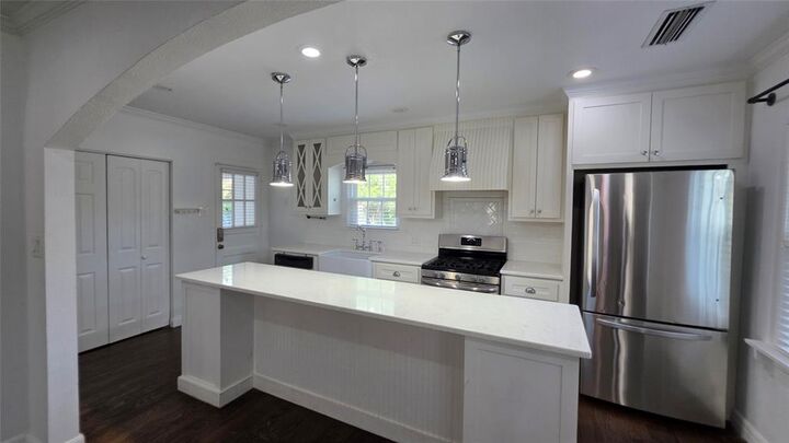 Property Photo:  3741 Hilltop Road  TX 76109 