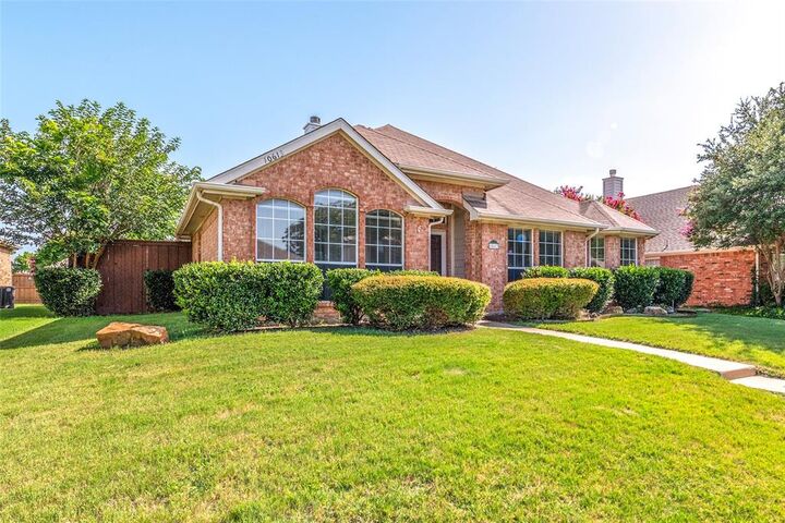 Property Photo: 10613 Brandenberg Drive TX 75035