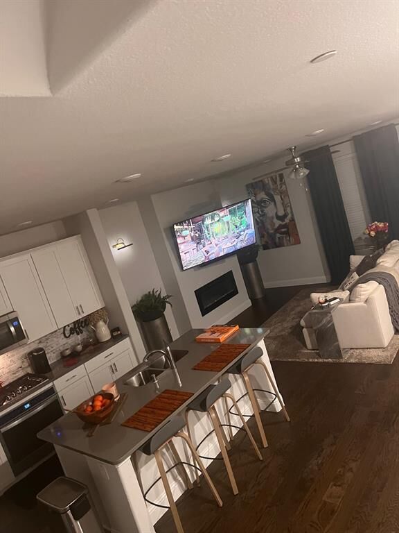 Property Photo: 2106 Argolis Drive TX 75088