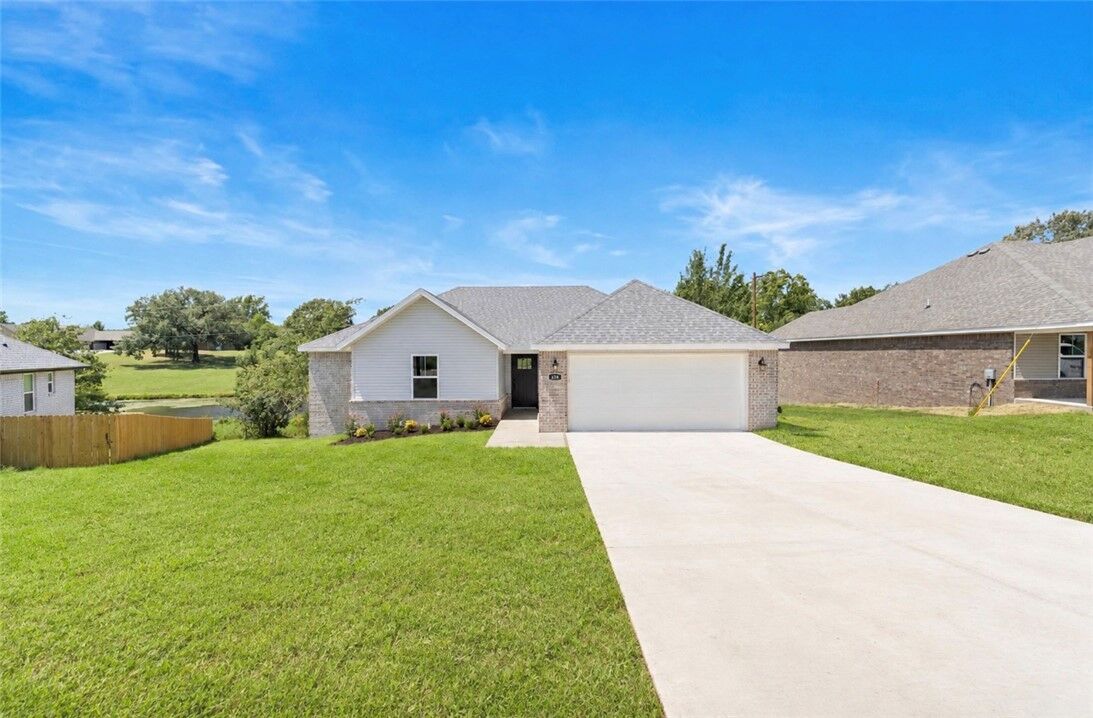 Property Photo: 238 Lavona Lane AR 72740