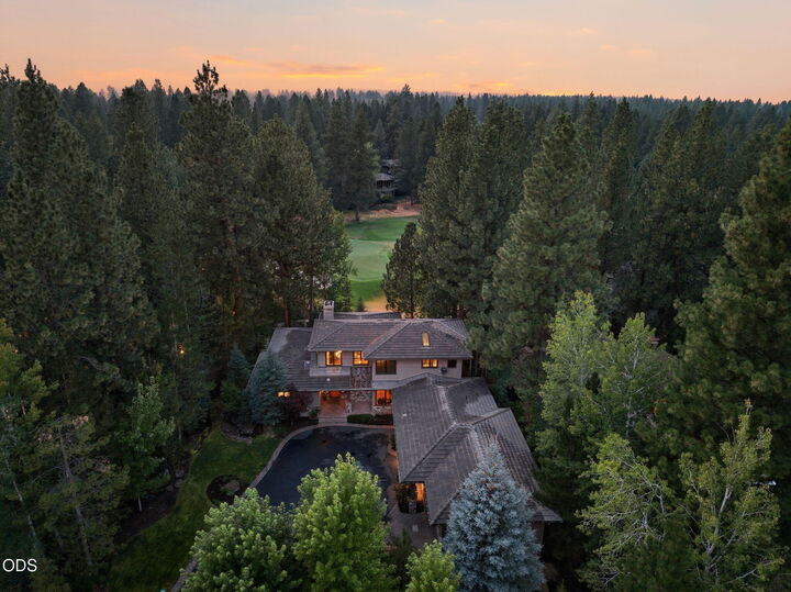Property Photo:  61673 Tam McArthur Loop  OR 97702 