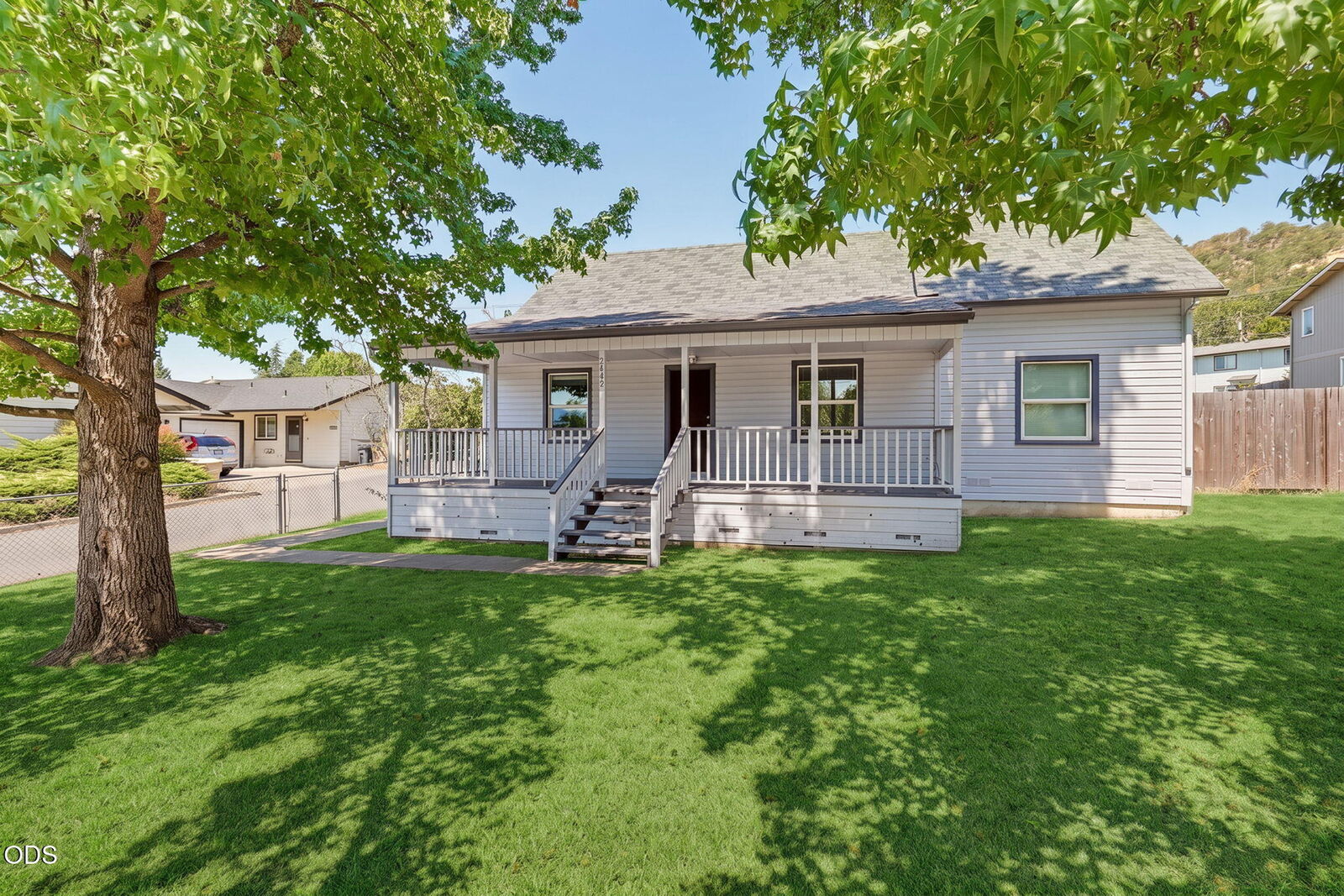 Property Photo: 2082 NE Fairview Avenue OR 97526