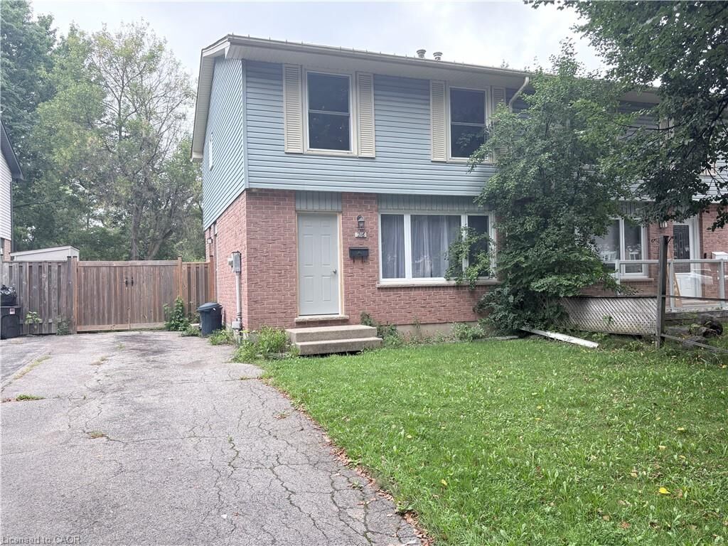 Property Photo:  216 Brunswick Crescent  ON N6G 3L2 