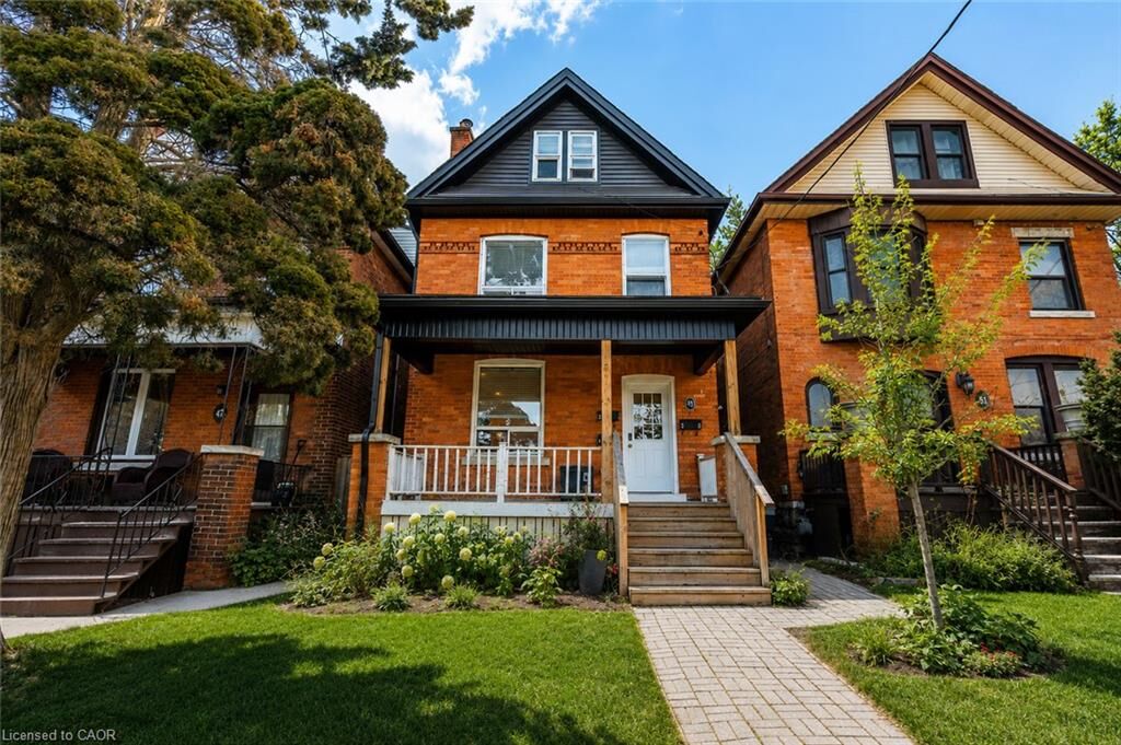 Property Photo:  49 Gladstone Avenue 2 (Second Floor)  ON L8M 2H7 