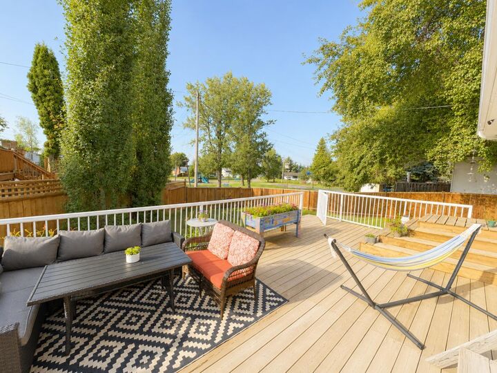 Property Photo: 5507 53A Avenue AB T4T 1H4