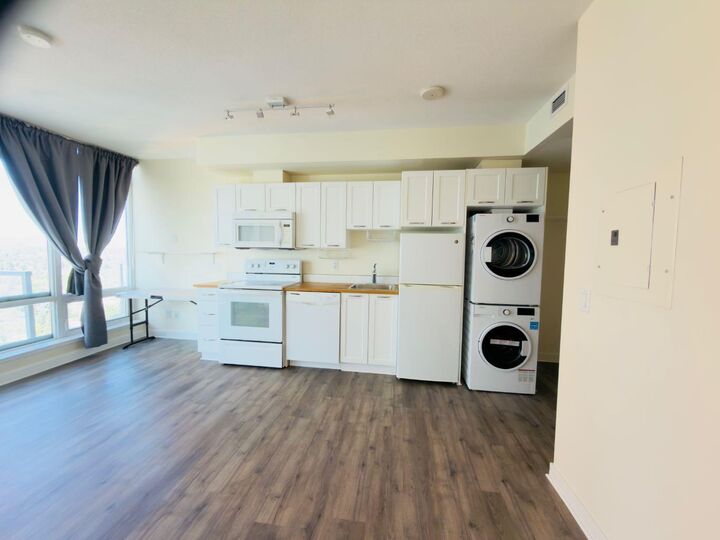 Property Photo: 3820 Brentwood Road NW 1509 AB T2L 2L5