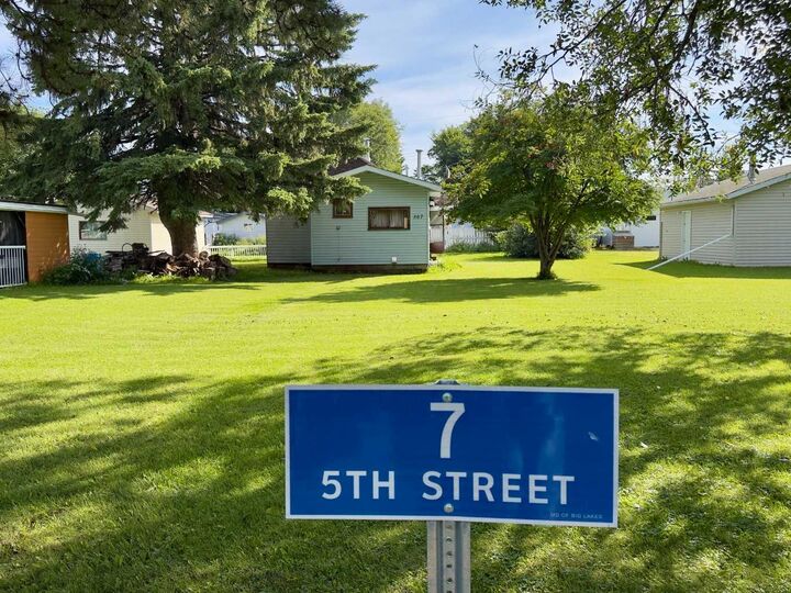 Property Photo: 5 &Amp 7 5 Street AB T0G 1K0