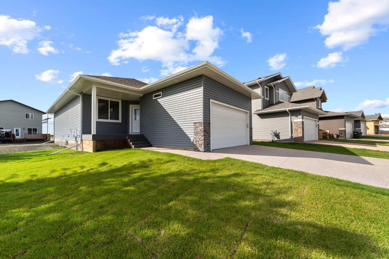 Property Photo: 7501 38A Avenue AB T4V 5E3