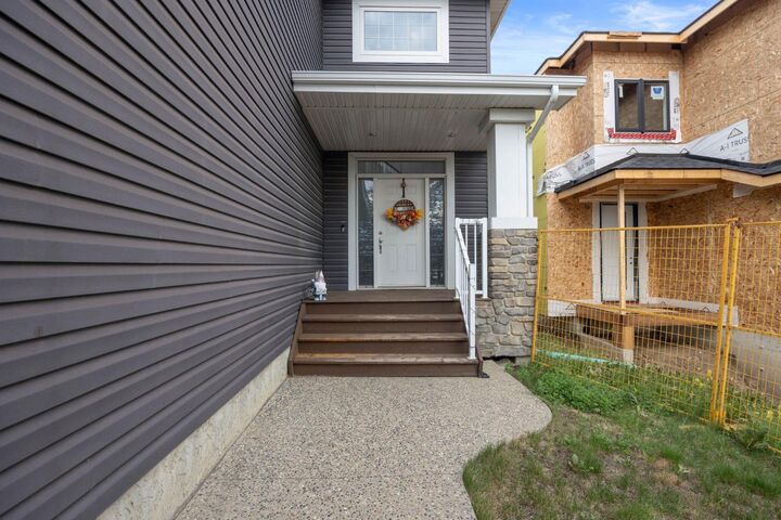 Property Photo: 724 Heritage Drive AB T9K 2X3