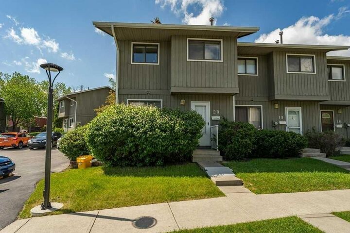 Property Photo: 6503 Ranchview Drive NW 20 AB T3G 1P2