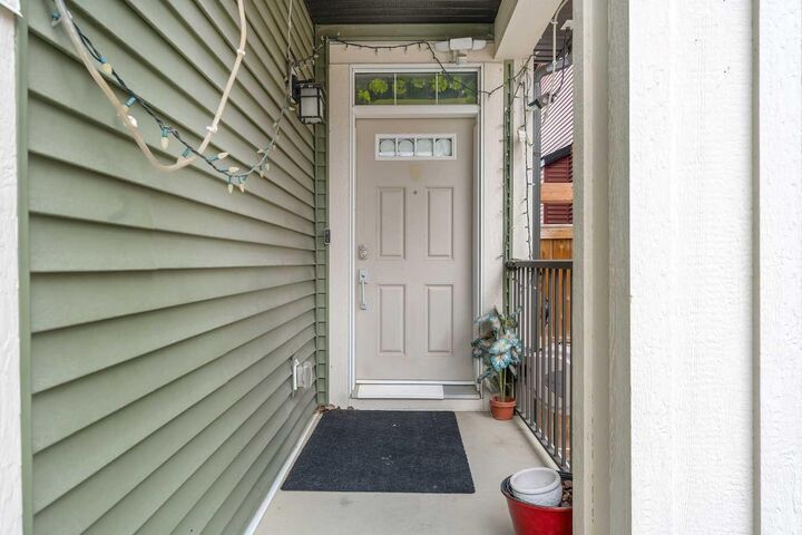 Property Photo: 288 Evansborough Way NW AB T3P 0R1