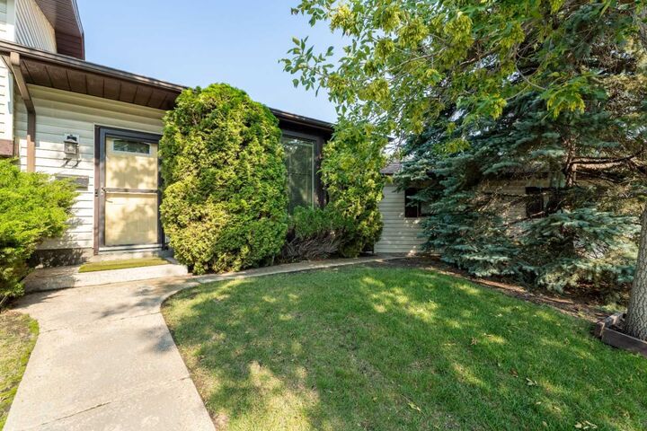 Property Photo: 71 Templewood Road NE AB T1Y 4B1