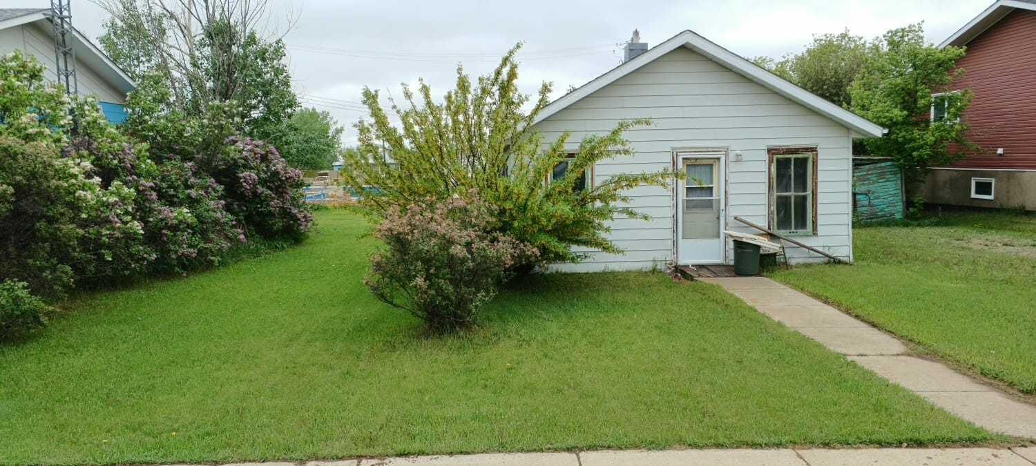 Property Photo: 4917 Norfolk Avenue AB T0C 1C0