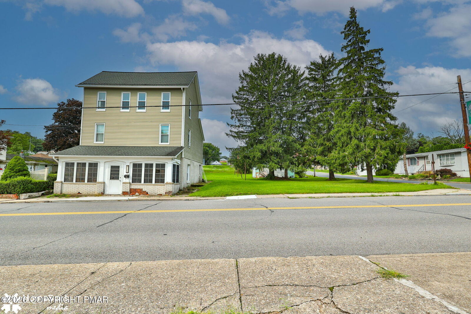 Property Photo:  726 Garibaldi Avenue  PA 18013 