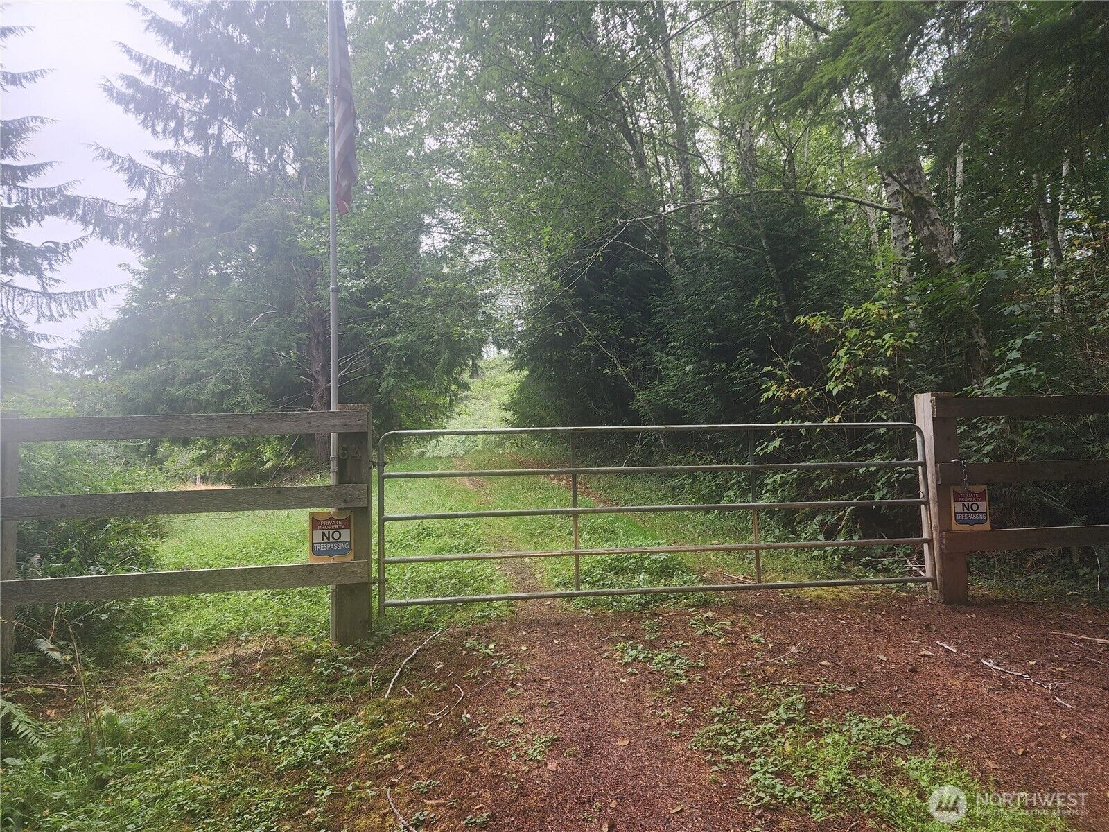 Property Photo: 61 Valentine Gardens Lane WA 98563