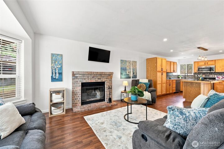 Property Photo:  7175 E Raintree Lane  WA 98366 