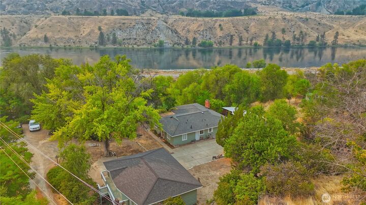 Property Photo:  307  Orchard Avenue  WA 99124 