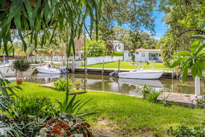 Property Photo:  1200 Orange Isle  FL 33315 
