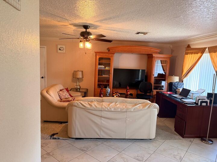 Property Photo:  6082 Wauconda Way E  FL 33463 