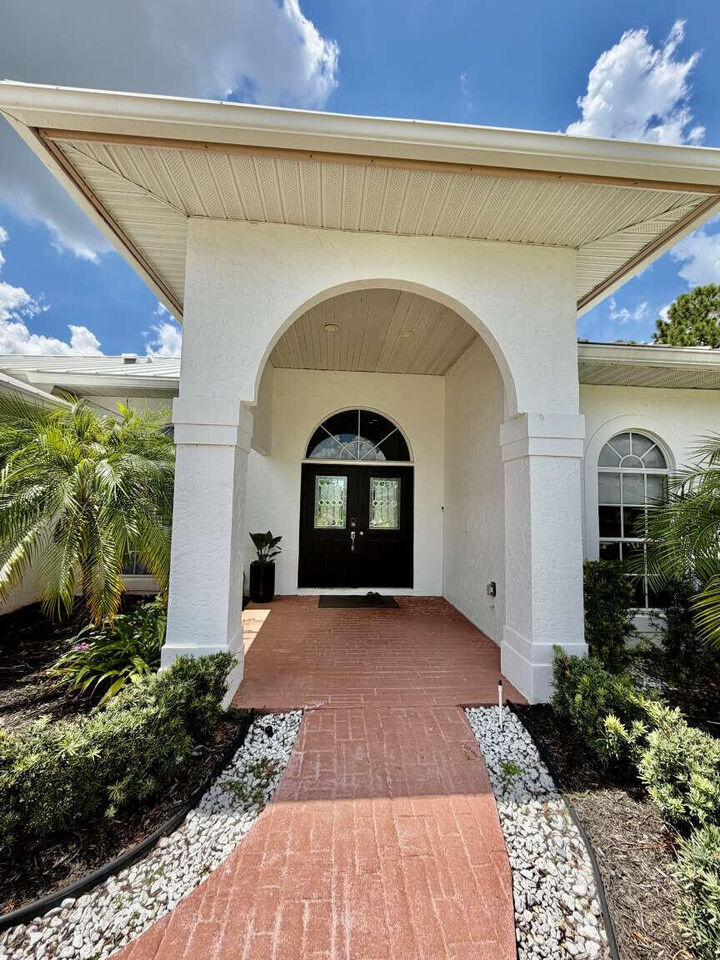 Property Photo: 120 Saratoga Boulevard W FL 33411