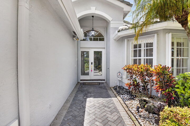 Property Photo:  7388 Tonga Court  FL 33437 