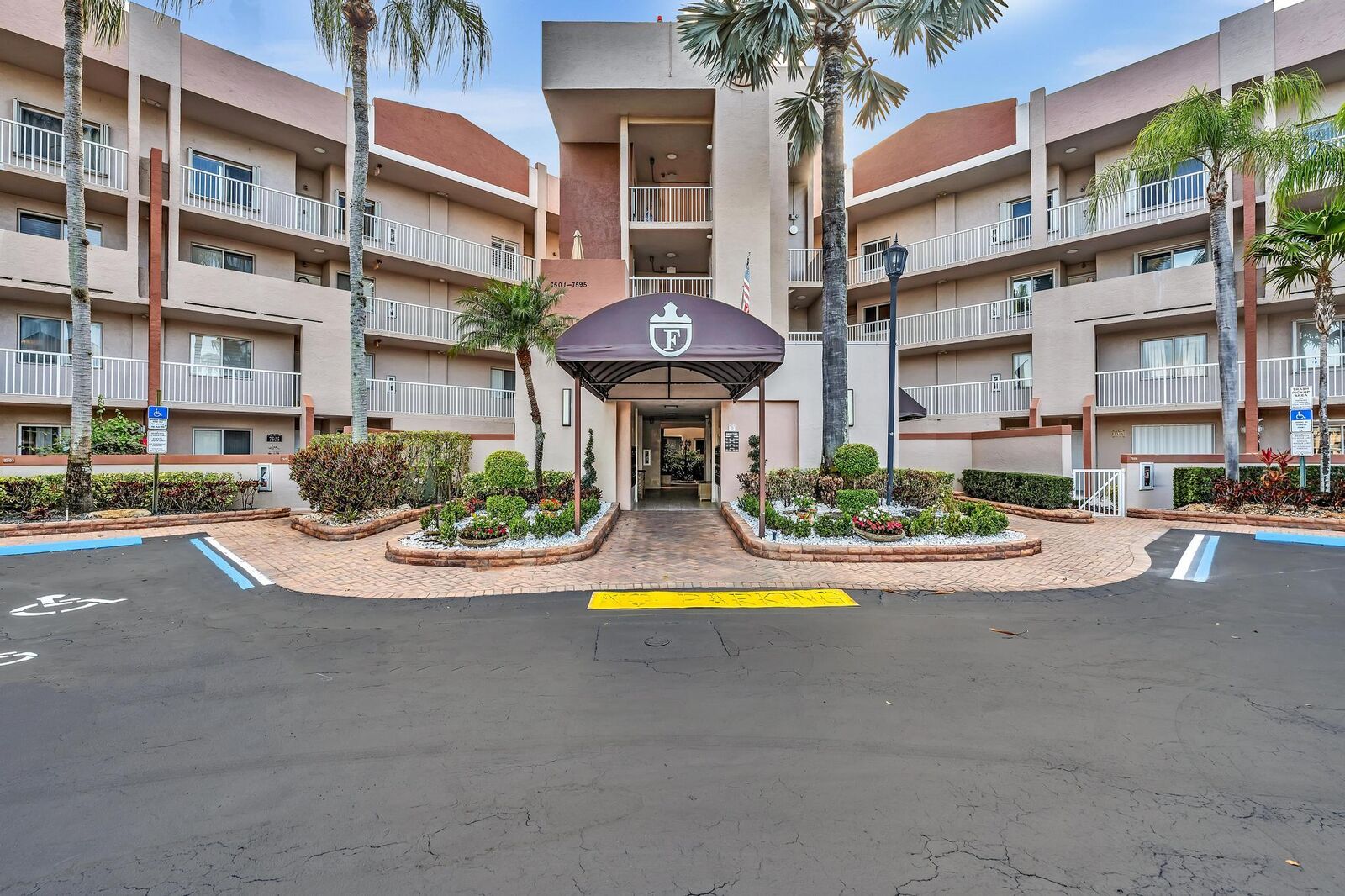 Property Photo:  7557 Granville Drive 305  FL 33321 