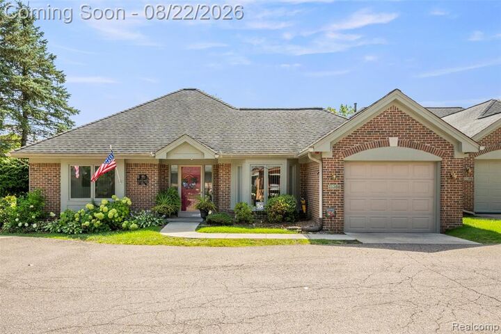 Property Photo: 21388 Magnolia Court MI 48336