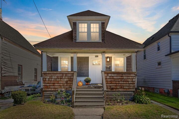 Property Photo: 2460 Seyburn Street MI 48214