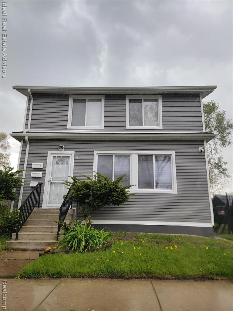 Property Photo: 43 W Charlotte Street 1 MI 48229