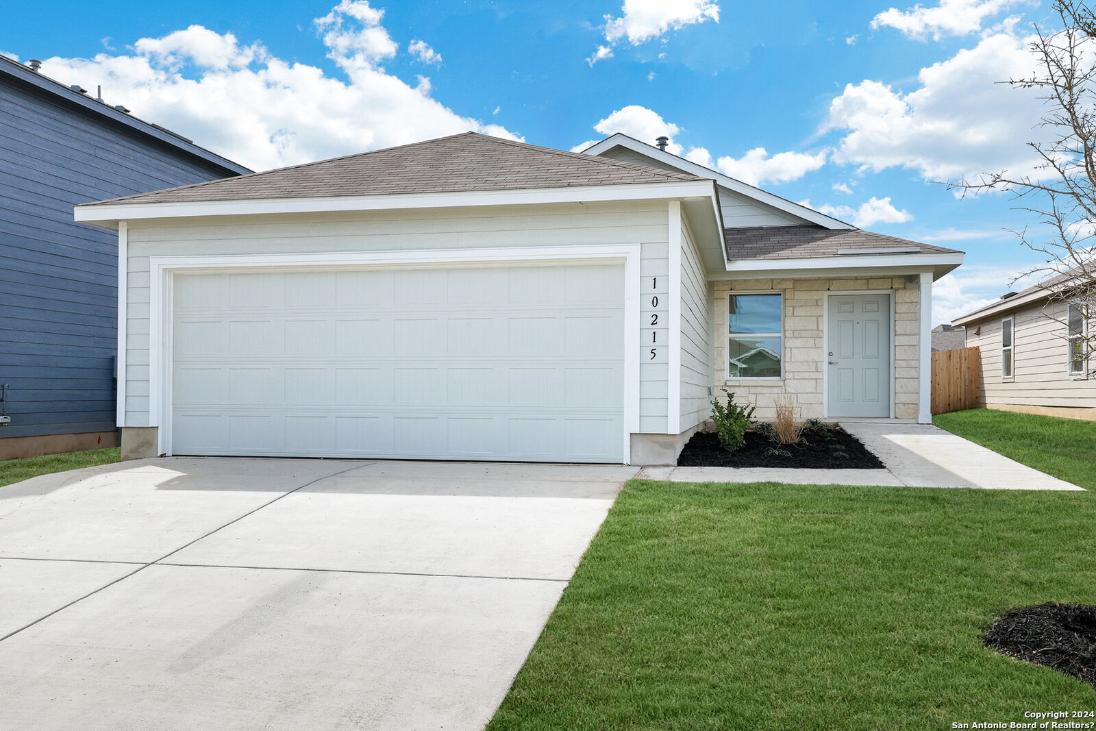 Property Photo:  10215 Kersey Ml  TX 78224 
