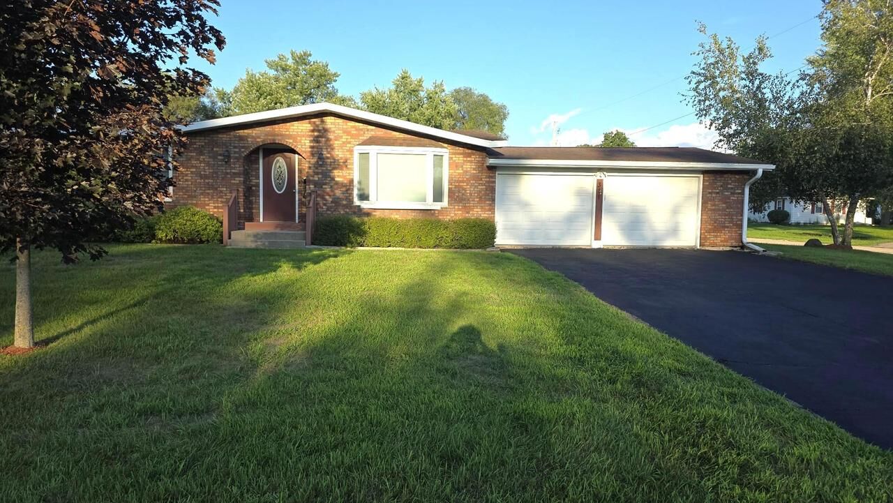Property Photo: 311 N Broadway Street WI 53556