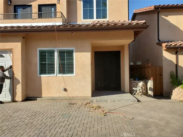 Property Photo:  20819 W Seasons Lane  CA 91306 