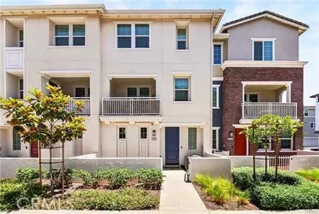 Property Photo:  6926 Cottonwood Lane  CA 90621 