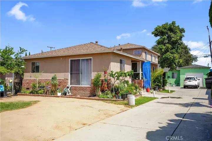 Property Photo: 4959 E 60th CA 90270