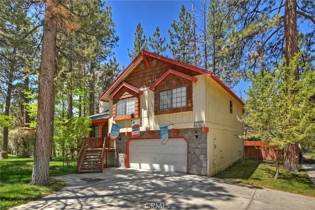 Property Photo:  480 Crystal Lake  CA 92315 