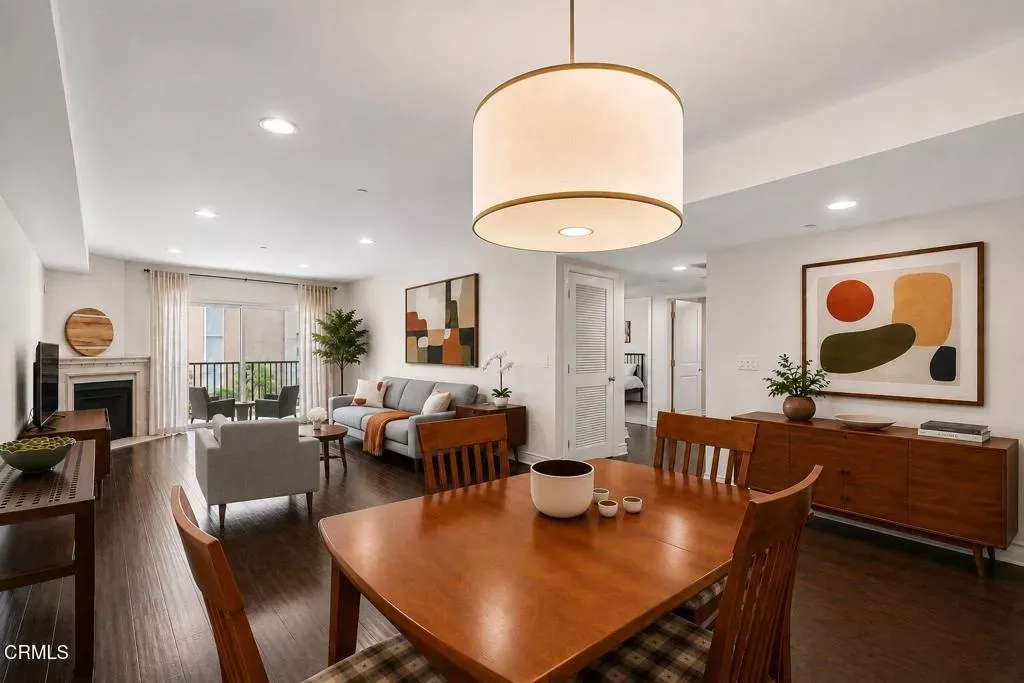 Property Photo: 1353 N Fuller Avenue 204 CA 90046