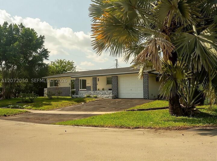 Property Photo: 5090 SW 9th Ct FL 33317