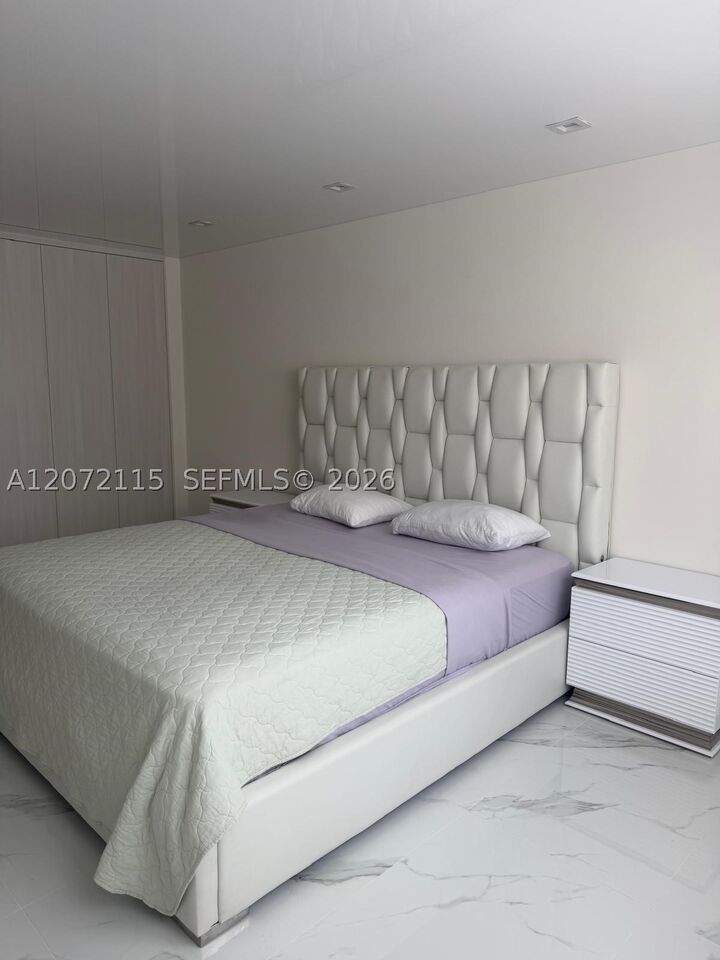 Property Photo:  251 174th St 1414  FL 33160 