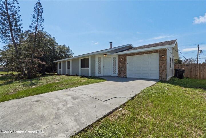 Property Photo:  428 Trumpet Street SW  FL 32908 
