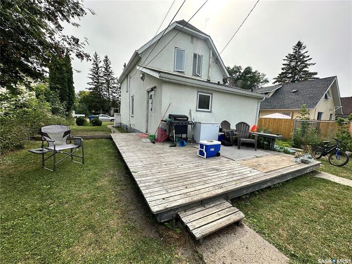 Property Photo: 118 5th Avenue W SK S0A 2P0
