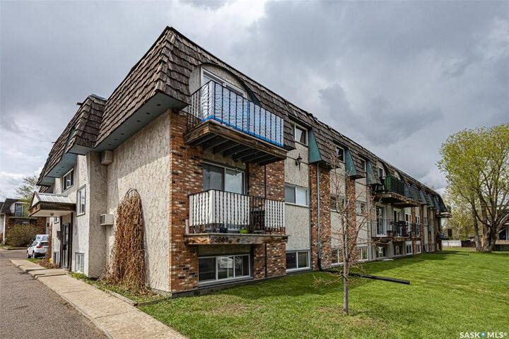 Property Photo:  3809 Luther Place 14  SK S7H 4B1 