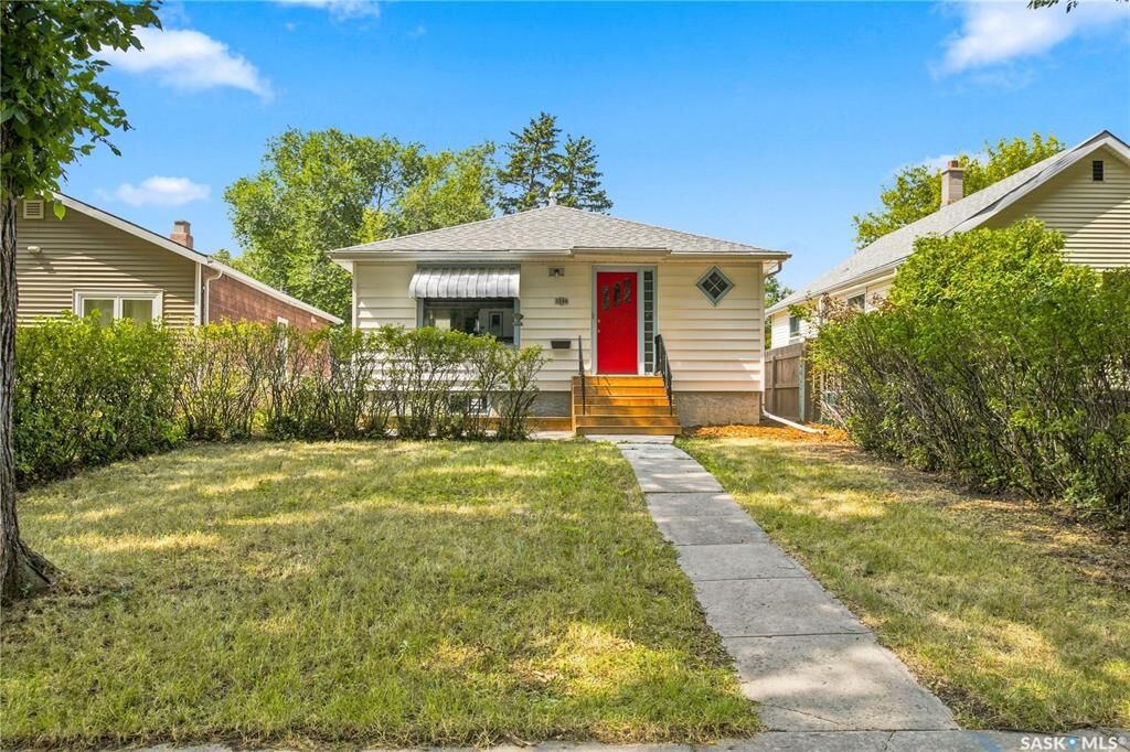 Property Photo: 1336 Princess Street SK S4T 3Y8