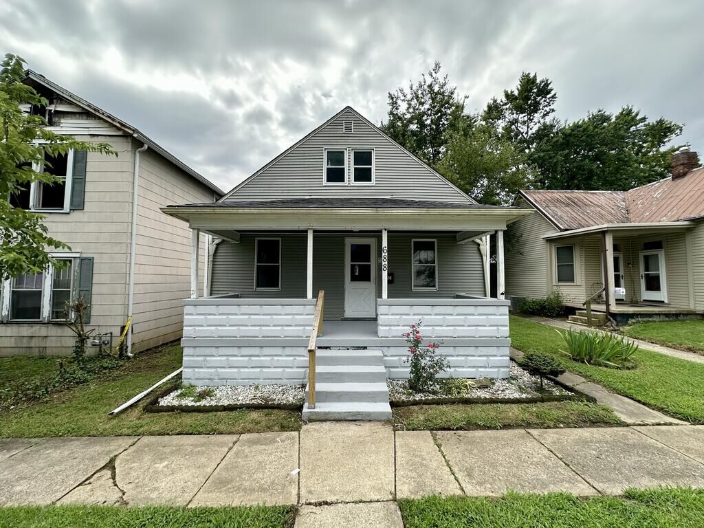 Property Photo:  688 4th St  OH 45601 