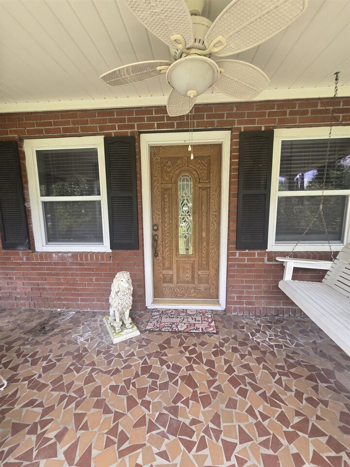 Property Photo: 1946 N US 221 FL 32347